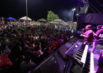 Monte Comán y una multitudinaria Fiesta de Carnaval en la Costanera