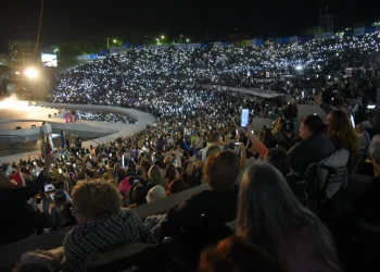 Dos noches privadas en Vendimia: el gobierno destaca ahorro millonario, pero cede la taquilla