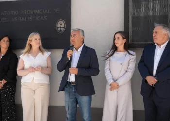 Cornejo espera que Milei confirme si vendrá con Karina y los Menem