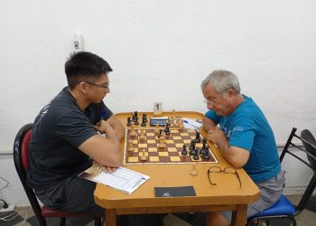 Iván Siracusa dio la sorpresa al ganarle a Álvaro Acuña y es uno de los punteros