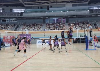S.R. Club enfrenta a la Universidad Nacional de San Juan por los cuartos de final