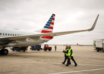 American Airlines canceló 107 vuelos y hay 511 demoras