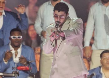 Bad Bunny debutó en River con una fiesta desbordada de hits