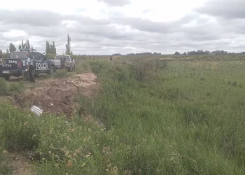 Conmoción en Mendoza: un hombre de 68 años murió tras caer con su tractor por un barranco