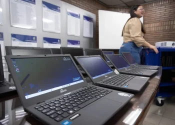 Secundario a distancia en Mendoza: quiénes pueden hacerlo y cómo cursarlo