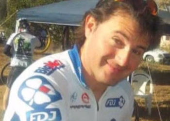 El caso que conmociona al país: pedaleaba 50 kilómetros para pedir por la salud de su madre y murió atropellado por un auto