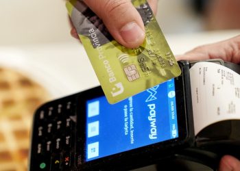 ARCA obliga a facturar honorarios a directores y abogados