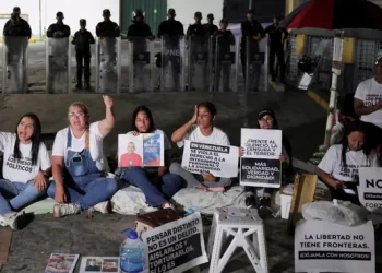 Venezuela: familiares de presos políticos iniciaron una huelga de hambre