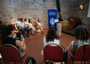 El millonario giro que realizó el gobierno para un programa de emprendedores