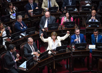 Uno por uno, la votación que sancionó la Reforma