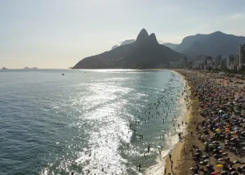 Viajes al exterior en 3 cuotas sin interés: cómo financiar las vacaciones y ganarle a la inflación