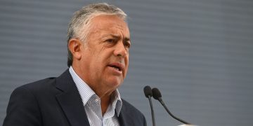 COVIAR: Cornejo destacó el rol del productor y pidió consolidar la competitividad de la vitivinicultura