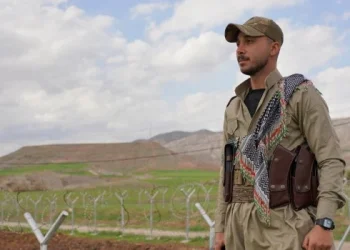 Milicias kurdas abrirán un frente de batalla terrestre en el norte de Irán