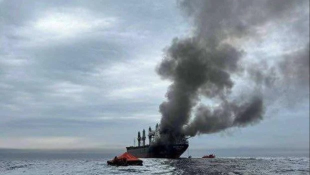 Irán atacó barcos comerciales, apuntó al Aeropuerto de Dubai y la infraestructura petrolera