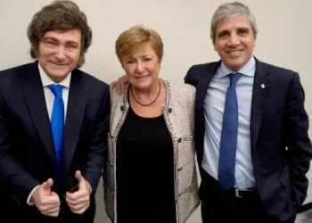 El FMI demora el reporte de la última revisión