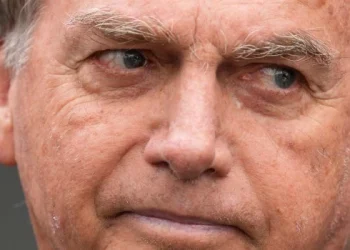 Empeoró la función renal de Bolsonaro y se estabiliza de una neumonía