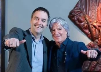 Vuelo de Adorni: la secretaria del piloto ratificó que lo pagó un amigo del funcionario