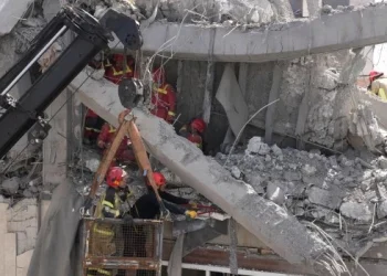 Israel y EE.UU. atacan dos complejos nucleares iraníes