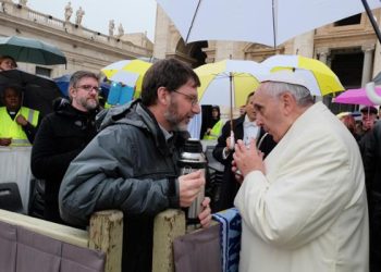 Fue colaborador del Papa Francisco, “Argentino del Año” por su trabajo social en barrios humildes y visita San Rafael