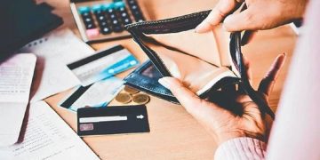 Ruptura en la cadena de pagos: la morosidad sube a récord histórico y asfixia a industrias y familias