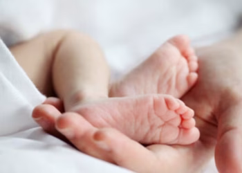 Los nombres antiguos que vuelven a estar de moda en 2026: eran de abuelo y los usan para recién nacidos