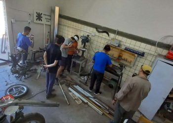 Retoman el proyecto sanrafaelino para construir un “city car” con materiales reciclados