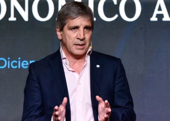 La explicación de Caputo tras el dato de inflación: “La economía está en un proceso de corrección de precios relativos”