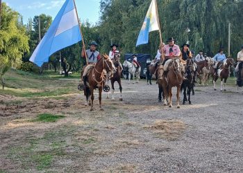 Comenzó la cabalgata tradicionalista que llegara a San Rafael para participar de los actos de la fundación del Fuerte y los caídos en Malvinas