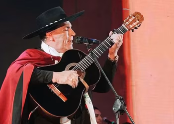 Hito histórico en el folclore argentino: el Chaqueño Palavecino tocó por 6 horas ininterrumpidas en Cafayate