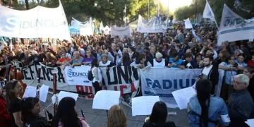 Los docentes universitarios van al paro en la UNCuyo: el calendario de la huelga