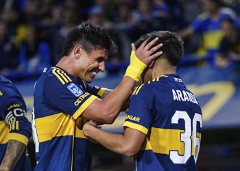 Boca Juniors venció 2-0 a Instituto por el Torneo Apertura