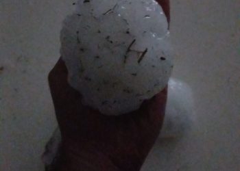 Granizo de grandes dimensiones azotó a Las Paredes