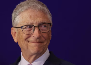 Ni programadores ni científicos: cuáles son los tres trabajos que sobrevivirán a la IA, según el pronóstico de Bill Gates