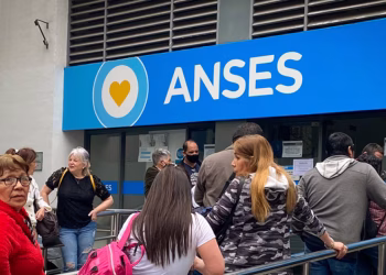 Vuelve la ayuda económica de ANSES para personas sin trabajo: quiénes pueden acceder y cómo hacer el trámite