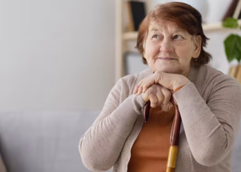 El año en que naciste podría influir en tu longevidad: qué dice la ciencia sobre los nuevos límites de la vida