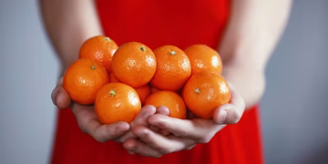 La receta ideal para un día de lluvia mendocino: cómo preparar un budín de mandarina con licuadora rápido y fácil