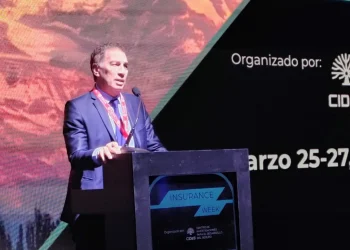 Santilli en Mendoza: respaldó la ley de Glaciares y defendió las reformas de Milei