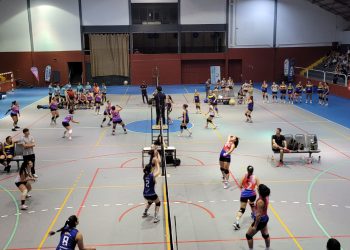 Comenzó el Torneo Vendimia de vóley