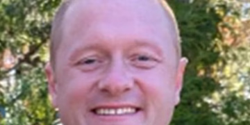 El caso que conmocionó al mundo: La familia del profesor que murió tras una broma de alumnos recibió más de US$400.000 en donaciones