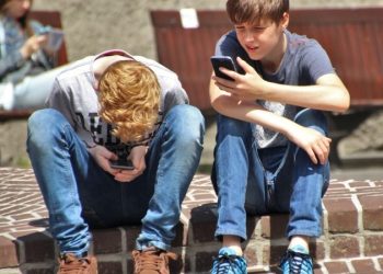 Talleres de salud mental para adolescentes buscan fortalecer la escucha y la prevención en instituciones