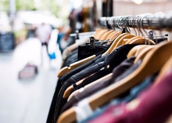 La crisis golpea a la indumentaria: las ventas cayeron 8,4%