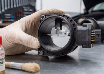 Pocos lo conocen: qué es el caudalímetro del auto y por qué es tan importante