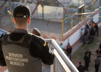 Seguridad: senador sanrafaelino advierte sobre la vulnerabilidad del sistema carcelario y el riesgo de los agentes