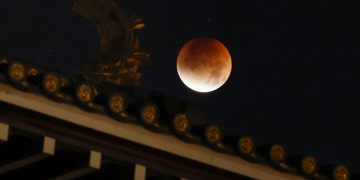 Eclipse lunar en Virgo y su impacto signo por signo