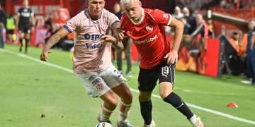 Independiente y Unión empataron 4-4 en un partidazo