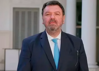 Piden nuevas pruebas en la causa por Adorni