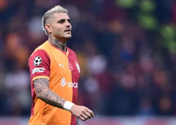 Duro golpe para Mauro Icardi: la resolución judicial que afecta de lleno su relación con sus hijas