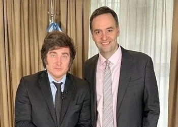 Adorni otra vez ratificado: reunión con Milei en Olivos para planificar la agenda legistativa