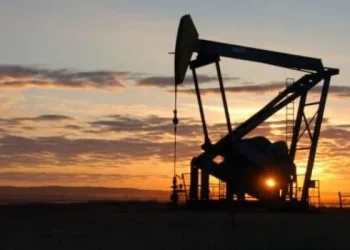 El petróleo de Texas se dispara casi un 13 % ante la falta de un plan para terminar la guerra