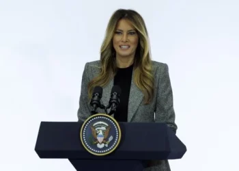 Rusia devuelve otros siete niños a Ucrania tras la mediación de Melania Trump